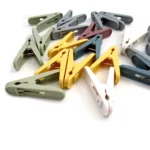 Palillos ropa de plástico colores 6x1,3cm 20 pcs - Imagen 3