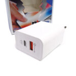 Adaptador de carga rápida 3 USB  y  Tipo C 20W - Imagen 6